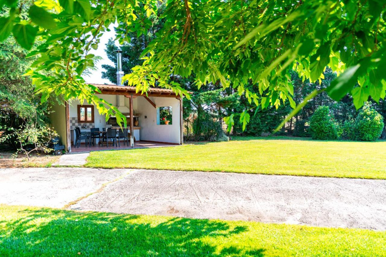 Villa Bougainvillea Epanomi Exterior foto
