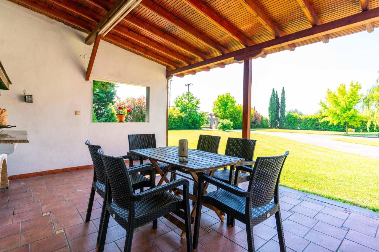 Villa Bougainvillea Epanomi Exterior foto